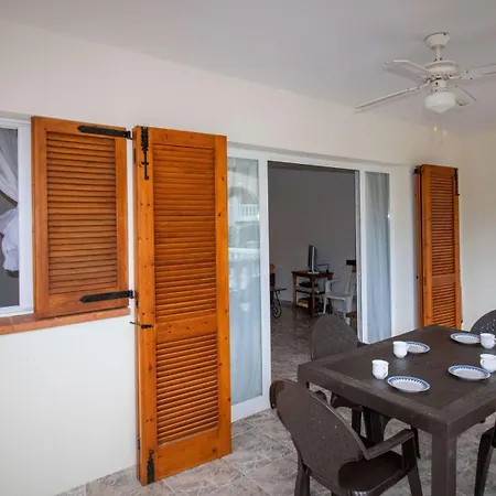 Con Wifi Y Piscina - Jardines - Apartment